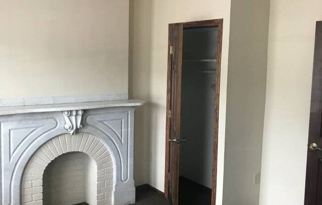 2 beds, 1 bath, $1,195, Unit 1