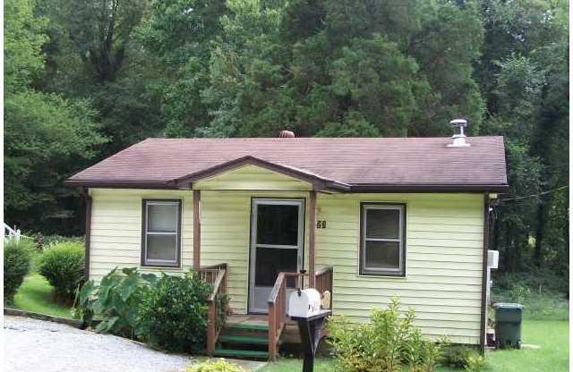 Delightful 1 Bed/1 Bath Home - Quiet Street - Outside Storage Building - Mooresville Graded School District