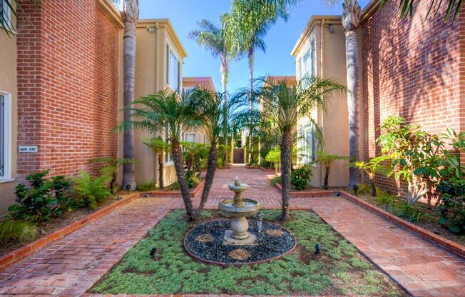 326-340 Palomar Avenue