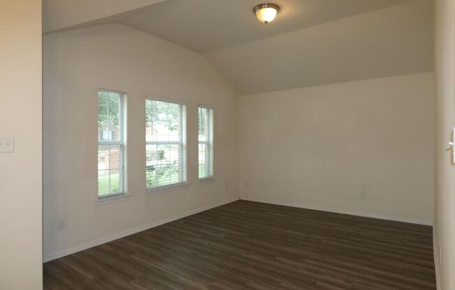 Lovely 3 bedroom, 2 bath home in Sendera Ranch near schools, shopping & more! 13721 Trail Break Drive, Fort Worth, TX 76052