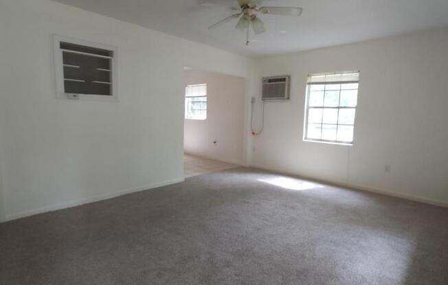 1016 NW 6 PL