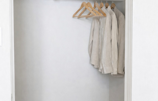 1 bed, 1 bath, 672 sqft, $1,100, Unit 2010-02