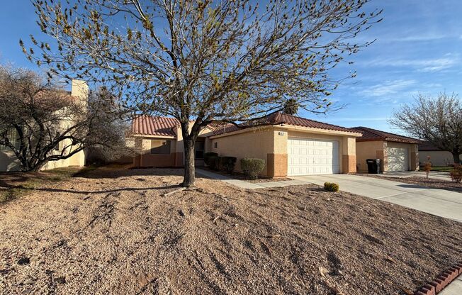 3 bedroom single story home with no HOA