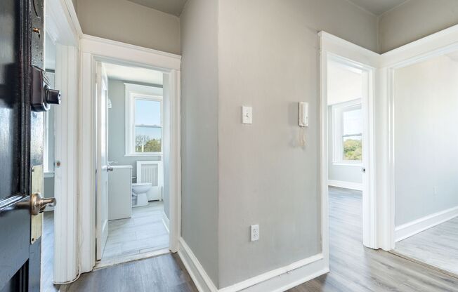 1 bed, 1 bath, 550 sqft, $1,375, Unit D4