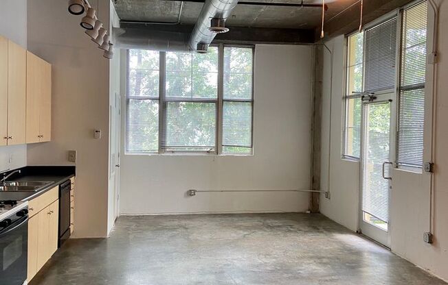 Studio, 1 bath, 625 sqft, $1,540, Unit A-407