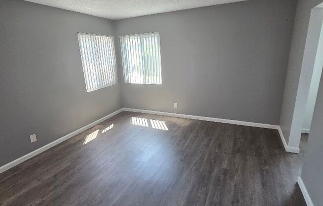 West University Ave. (13 unit)