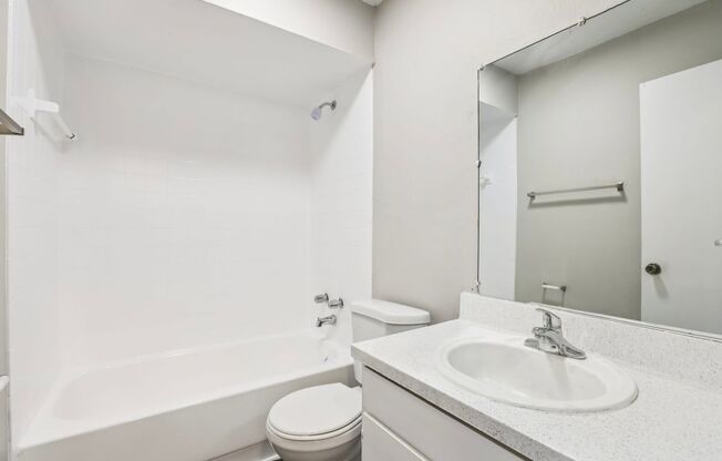 2 beds, 1 bath, 950 sqft, $1,199, Unit 3730-201 (D)