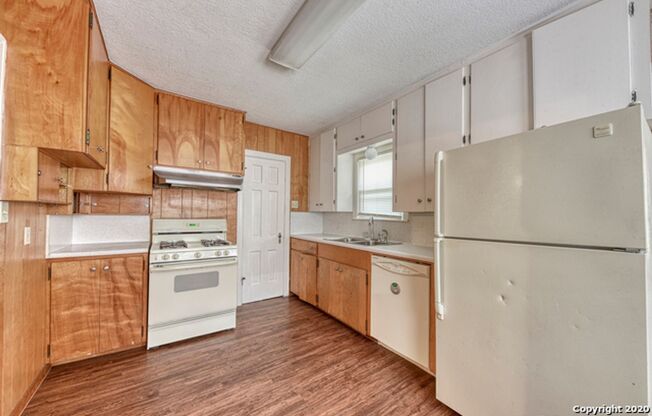 3 beds, 1 bath, $1,675