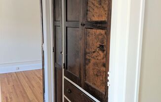 2 beds, 1 bath, 725 sqft, $1,349, Unit 2801-107