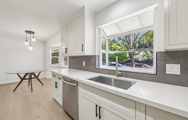 4 beds, 2 baths, $6,495