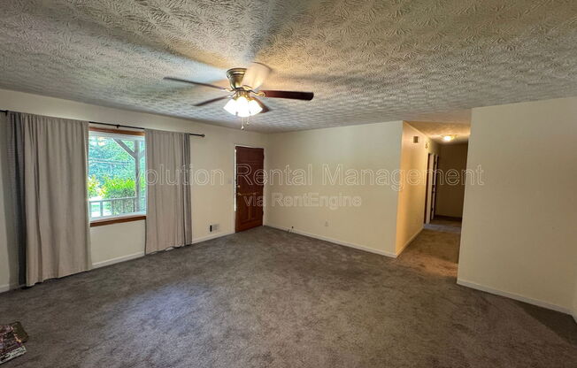 175 HIGHLAND CIR