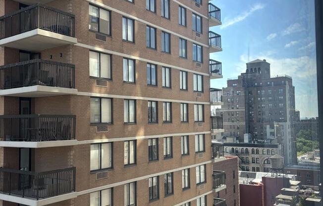 1 bed, 1 bath, 620 sqft, $7,200, Unit 16P