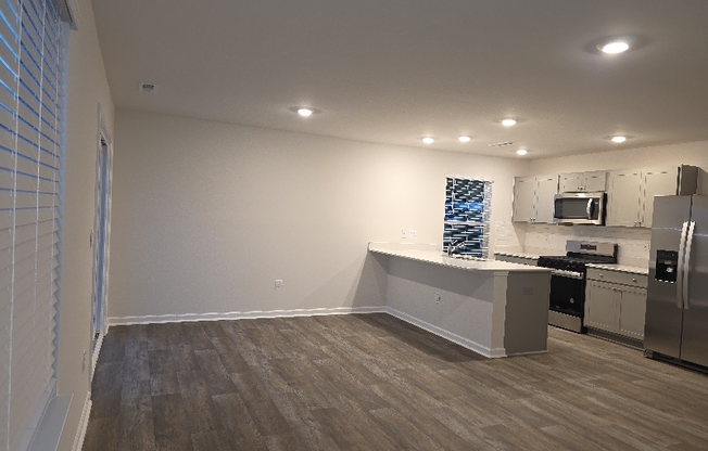 408 HONEYCUTT OAKS DR