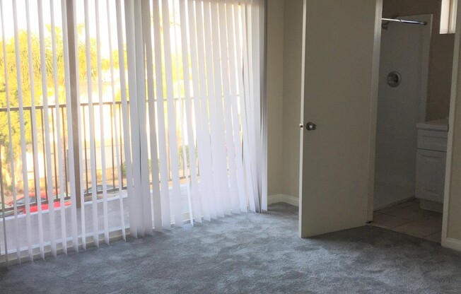 2 beds, 2 baths, 922 sqft, $2,695, Unit 11