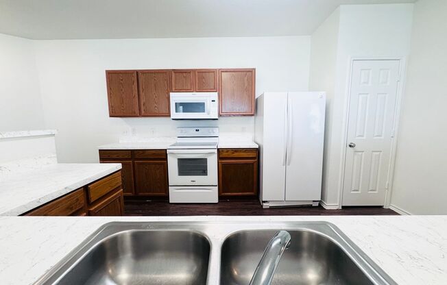 Welcome to 3518 Storm Moon – Where Comfort Meets Convenience!