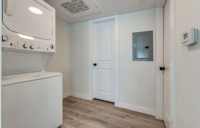 1 bed, 1 bath, 750 sqft, $1,275, Unit 116