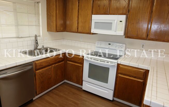 Pocket 3 Bedroom, 2 Bath Half-plex