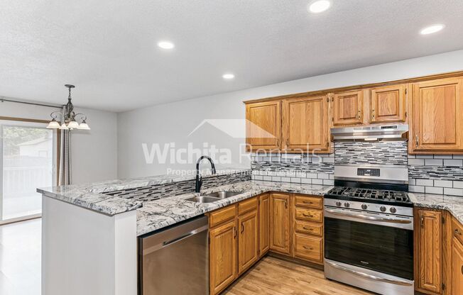 Large 3 bedroom 3 bath home in West Wichita