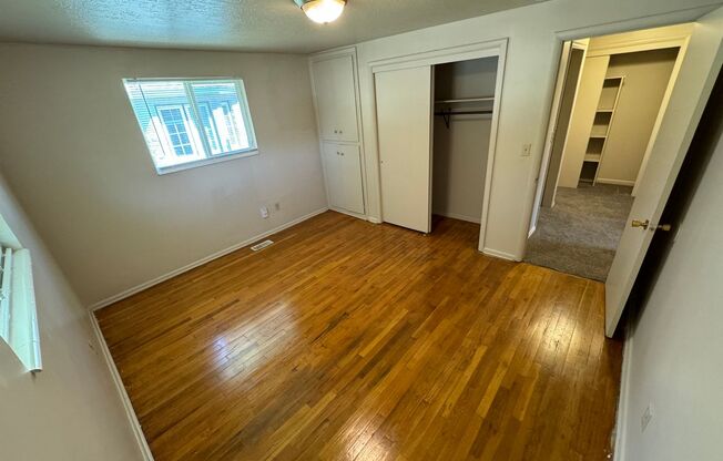 Updated Three Bedroom apartment in Salt Lake City, 1,400 sq ft; New Carpet