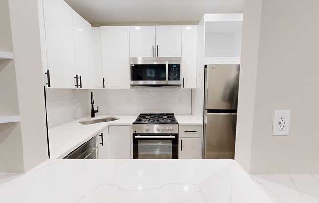 Studio, 1 bath, 330 sqft, $2,995, Unit 1