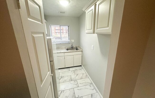1 bed, 1 bath, 560 sqft, $825, Unit 720-31