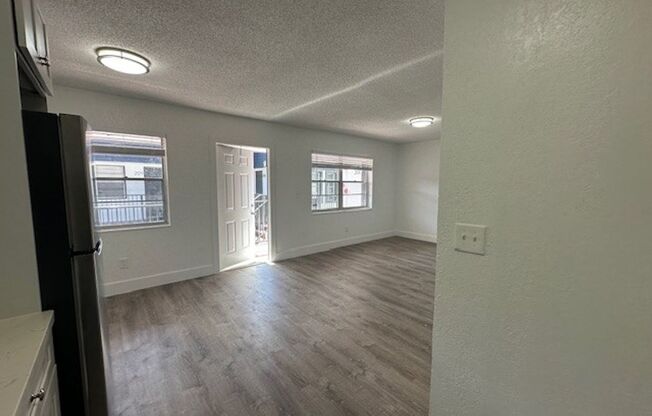 1 bed, 1 bath, 700 sqft, $1,595, Unit P102