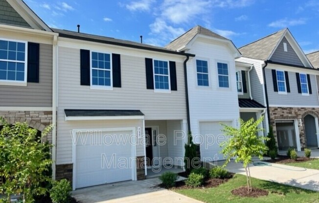 737 RDG CLIFF LN
