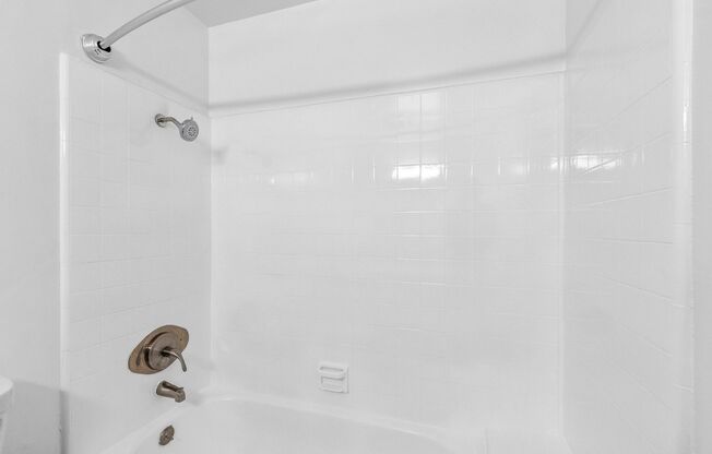Studio, 1 bath, 615 sqft, $1,898, Unit 119