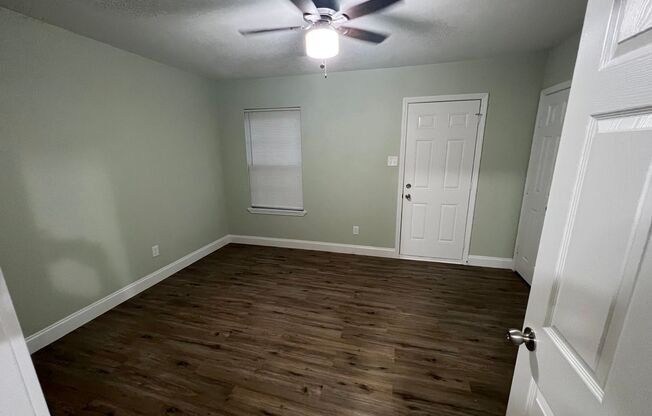 3 beds, 2 baths, $1,695