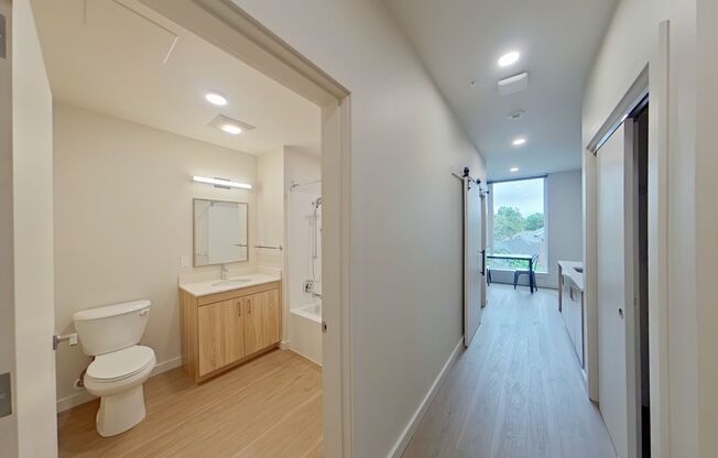 Studio, 1 bath, 314 sqft, $1,250, Unit 313