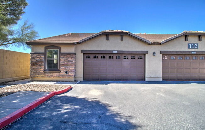 3 beds, 2 baths, 1,248 sqft, $2,400, Unit 1223