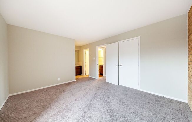 1 bed, 1 bath, 742 sqft, $930, Unit 2018