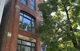 1227 W OHIO ST