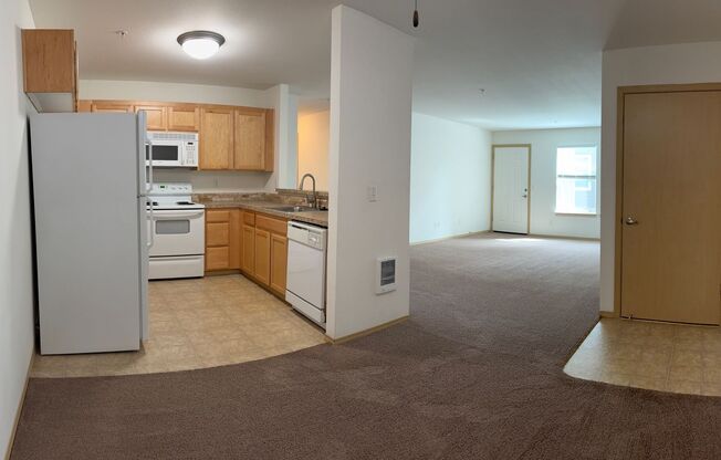 2 beds, 2 baths, 1,018 sqft, $1,450, Unit 354-2029