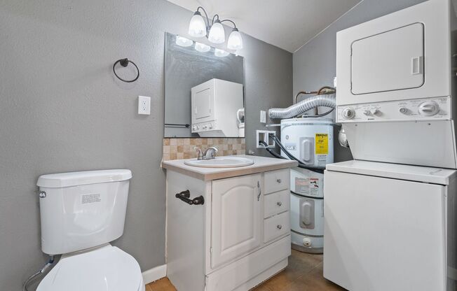 Studio, 1 bath, 410 sqft, $1,199, Unit Unit B