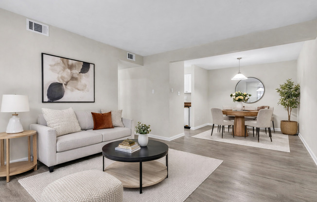 2 beds, 1 bath, 720 sqft, $1,209, Unit E8