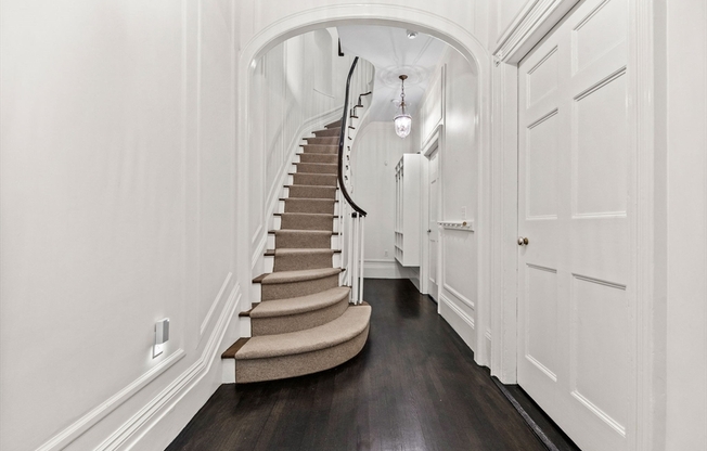 48 Mt. Vernon Street