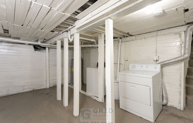 2 beds, 1 bath, $2,195