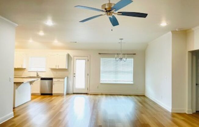 Beautiful 3 Bedroom 2 Bathroom Home