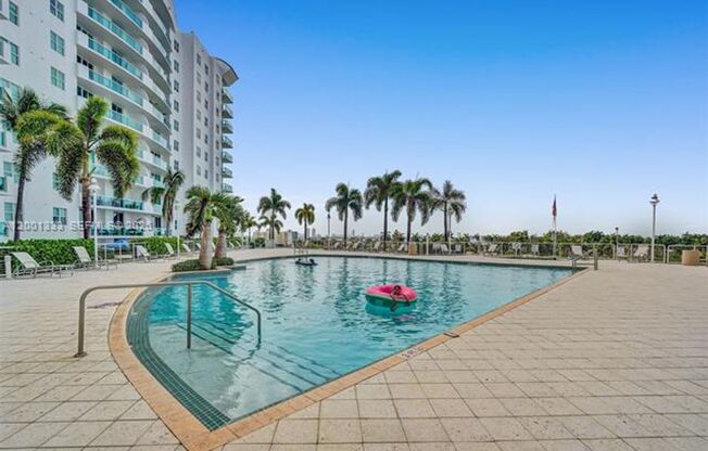 2 beds, 2 baths, 1,251 sqft, $3,600, Unit 7900 Harbor Island Dr # 704