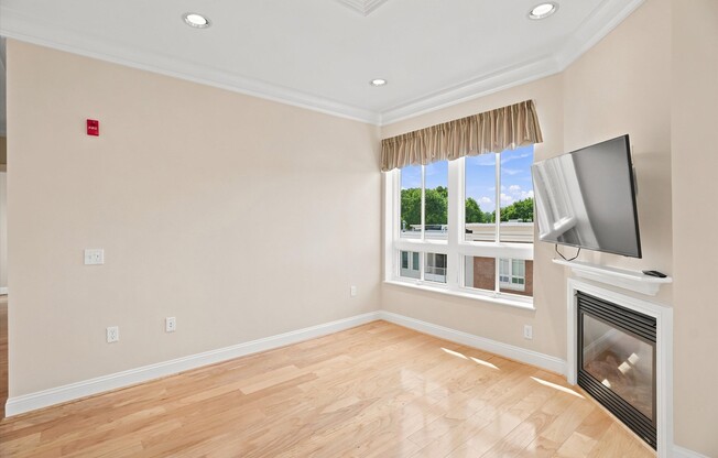 2 beds, 2 baths, 1,004 sqft, $3,800, Unit EPH15
