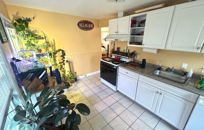 1 bed, 1 bath, 650 sqft, $2,200, Unit 2