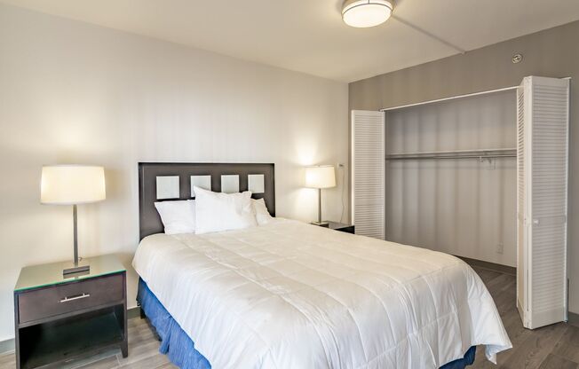 1 bed, 2 baths, 892 sqft, $1,355, Unit Unit 1214