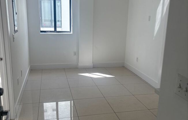 2 beds, 1 bath, 550 sqft, $1,895, Unit 821-301