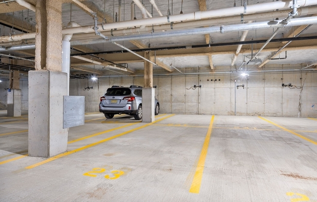 2 beds, 2 baths, 902 sqft, $4,500, Unit 710