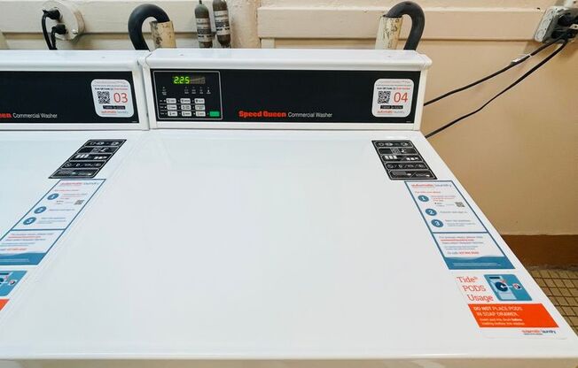 3 beds, 1 bath, 821 sqft, $3,500, Unit 14P-7