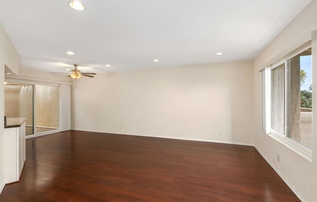 Woodlands South - La Jolla Townhome