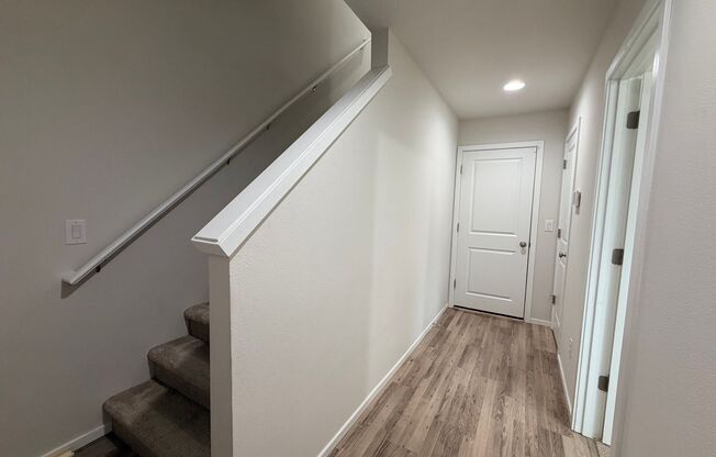 Rent-Ready 4-Bedroom Home in the Heart of Bethany! Receive a $500.00 Move-In Credit upon approval and move in!!