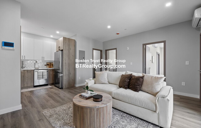 43 47 FREMONT ST