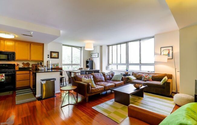355 I Street SW